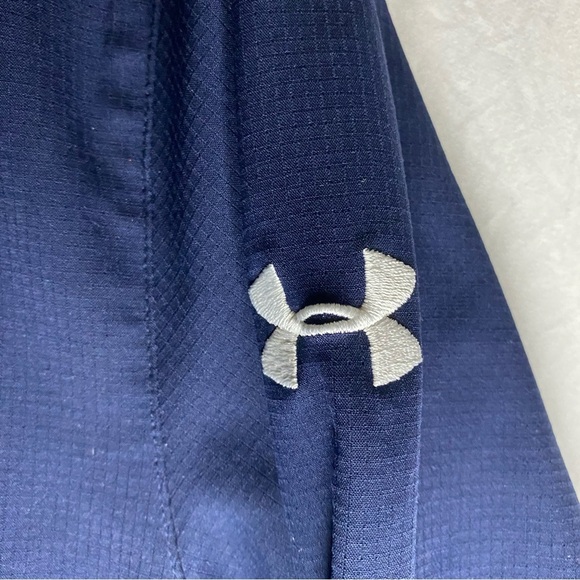 Under Armour Relaxed Long Sleeve Button Navy Heatgear White Logo Work Shirt L - Picture 3 of 9